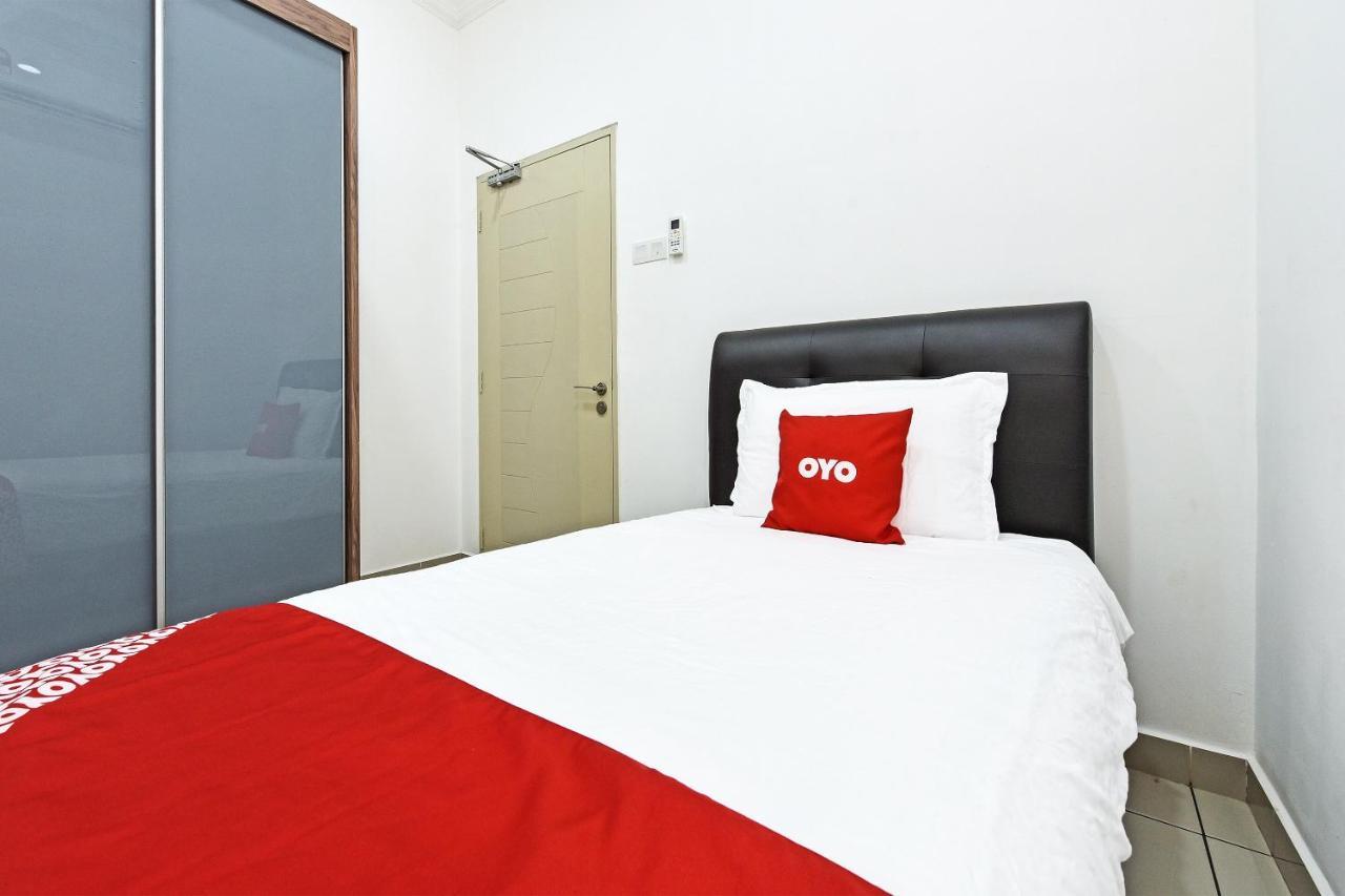פדנג בסר Capital O 90614 Cvia Ummul Hotel מראה חיצוני תמונה